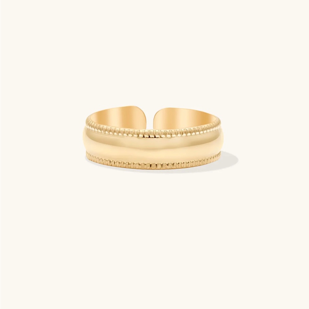 Leah Alexandra Reign Ring